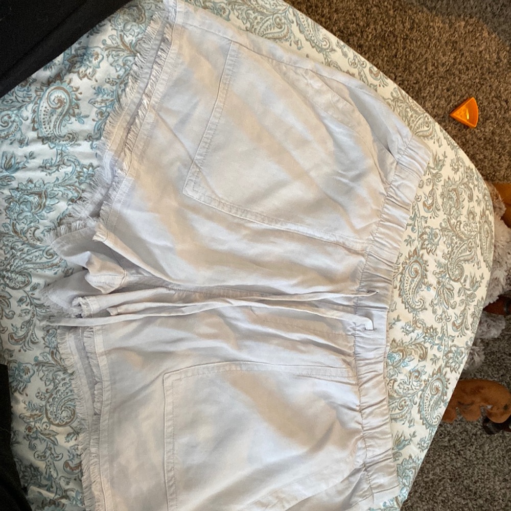 Causal shorts